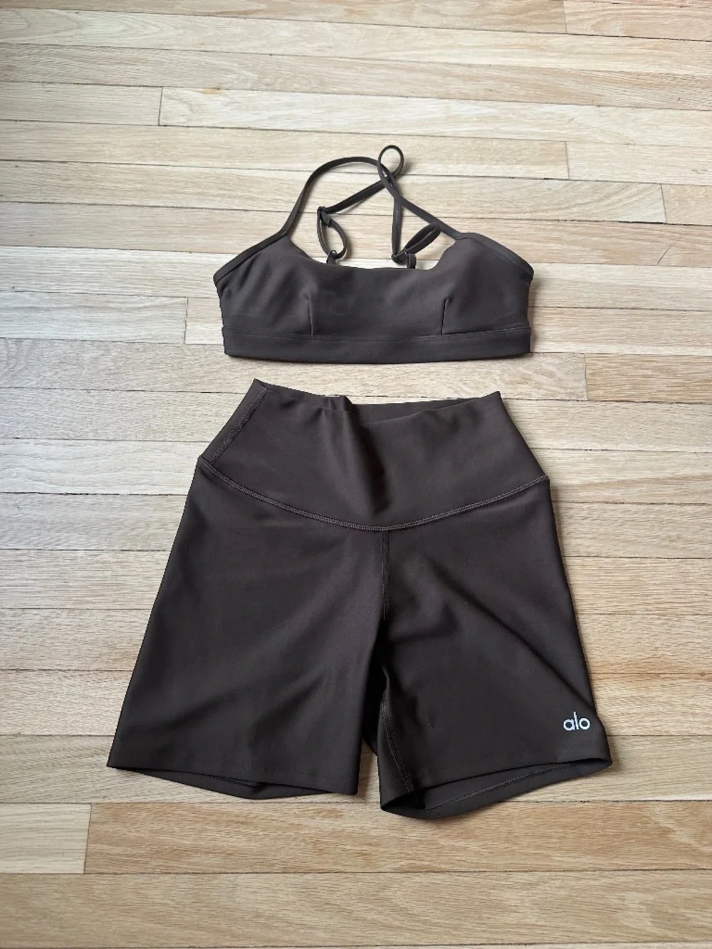 Alo yoga brown workout set